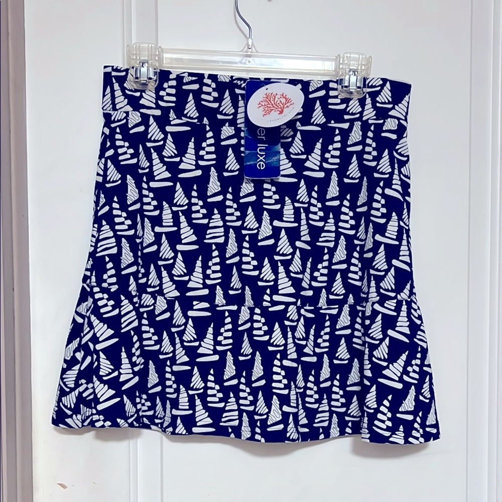 Navy and White Patterned Skort